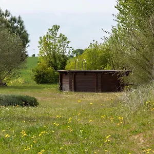 jacuzzi-sauna-terrasse-et-vue-sur-lac-a-la-campagne.midi-pyreneeshotels.com/