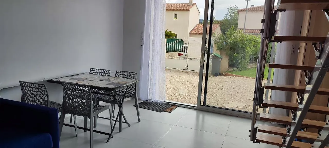 Appartement Loft 40 M2 Saint-Cyr-sur-Mer 0*,
